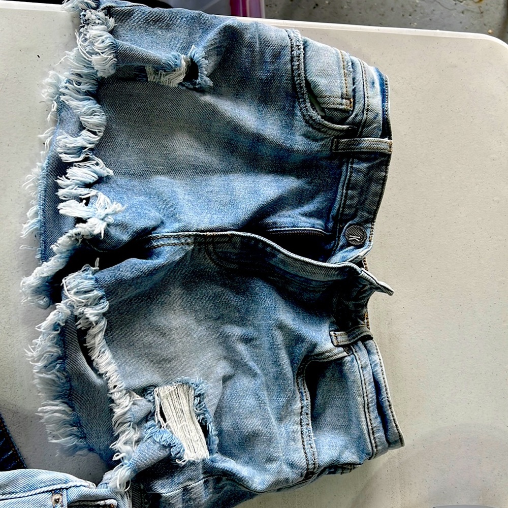 Kut from the cloth denim shorts - word just a few times. Size 2